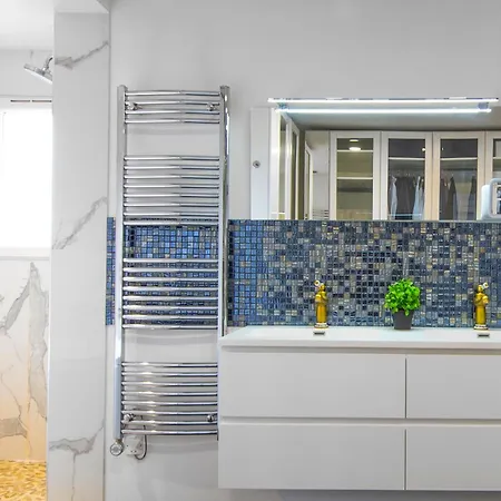 With Panoramic Sea View & Private Pool & Monaco * 로퀴에브륀캡마르탱